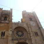 Visiting the Lisbon Cathedral and Santo António Church in Sé