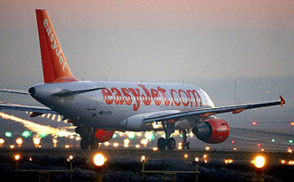 easyjet_plane