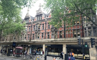 Why Waterstones is one of the best bookstores in London