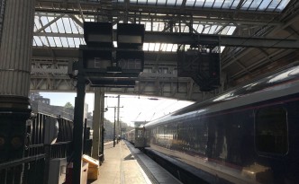 Edinburgh Waverley railway station