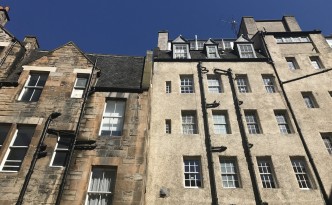 edinburgh city sandemans walking tour