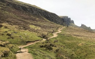 quiraing hiking trail isle of skye