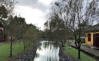 hue imperial city vietnam garden