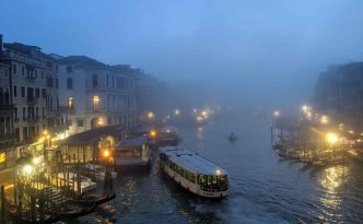 evening rialto bridge